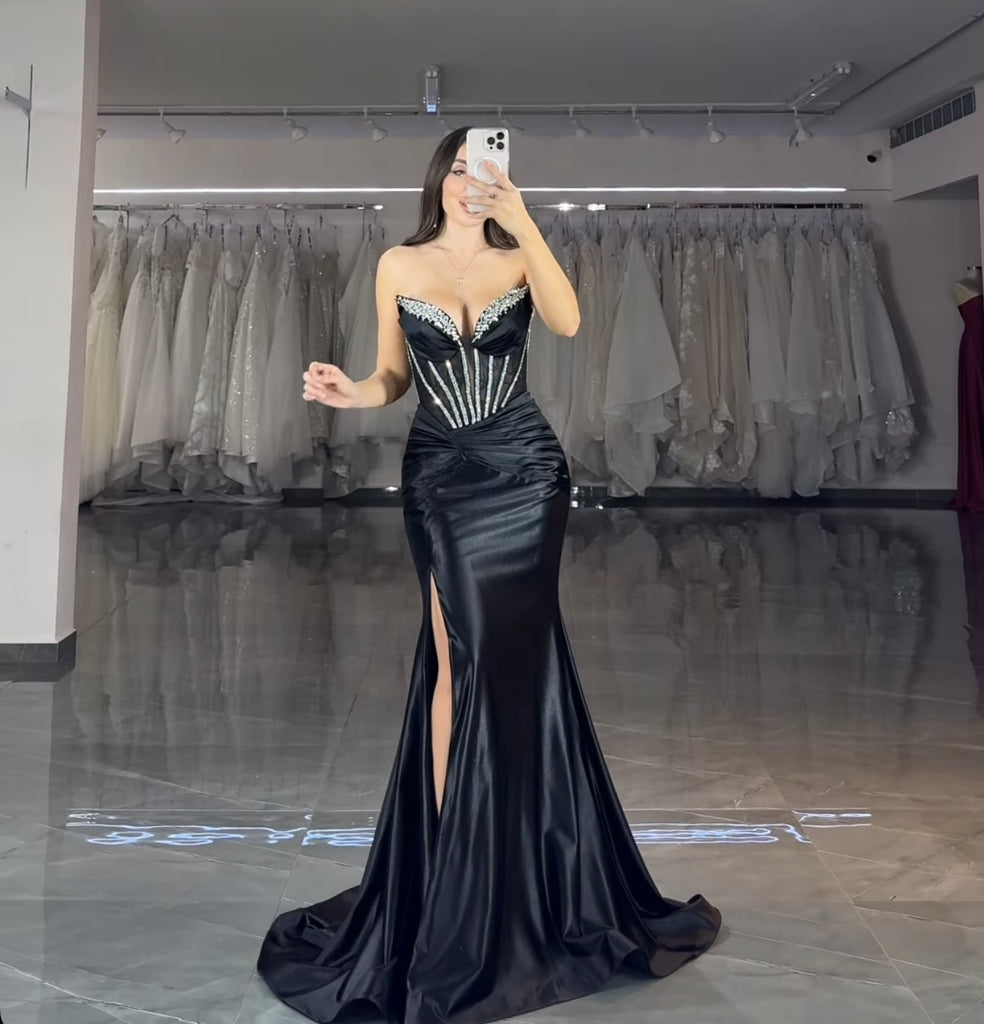 STRAPLESS CRYSTAL EMBELLISHED BLACK FITTED GOWN SHOP DDMINE STRAPLESS CRYSTAL EMBELLISHED BLACK FITTED GOWN SHOP DDMINE