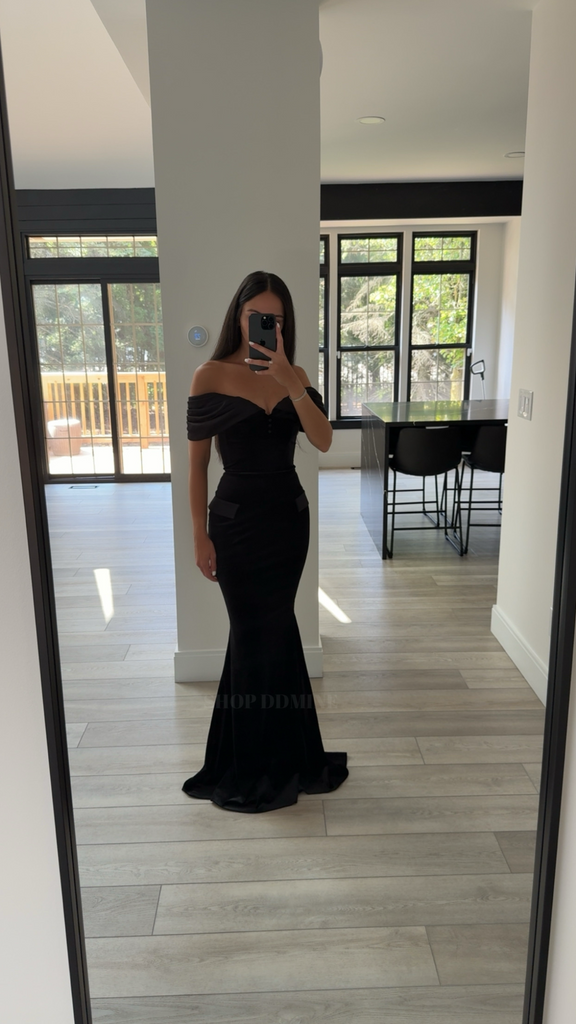 Miss Circle Women Qamra Black Velvet Off Shoulder Mermaid Maxi Dress Miss Circle Women Qamra Black Velvet Off Shoulder Mermaid Maxi Dress