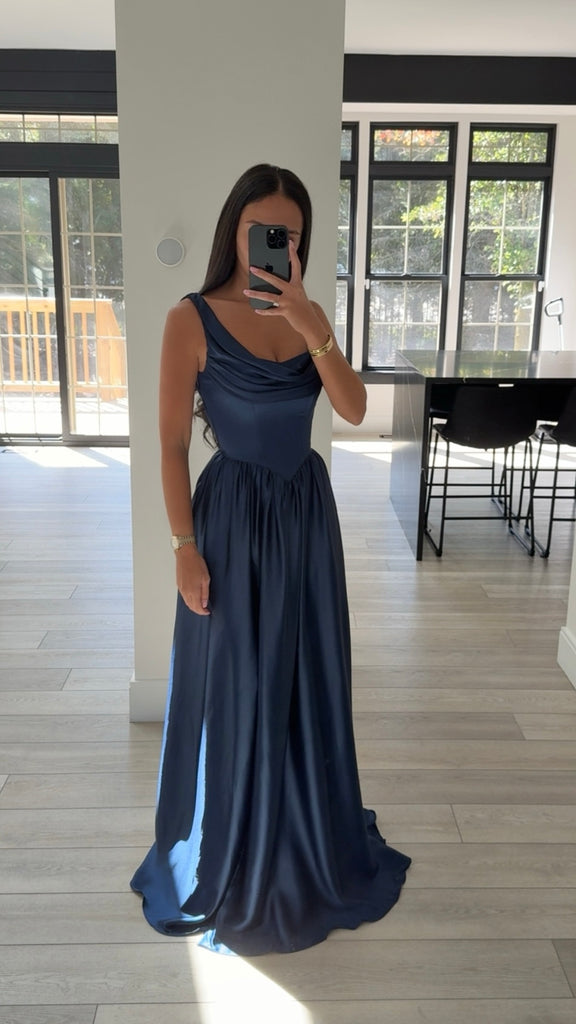 A LINE FIT AND FLARE GOWN Navy / 14 A LINE FIT AND FLARE GOWN Navy / 14