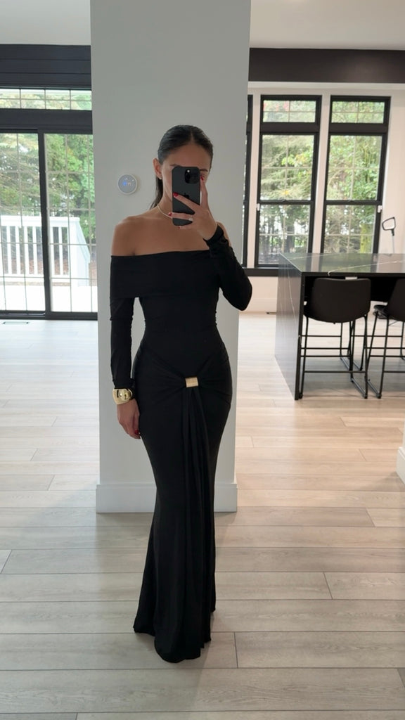 OFF SHOULDER LONG SLEEVE STRETCHY MAXI DRESS OFF SHOULDER LONG SLEEVE STRETCHY MAXI DRESS