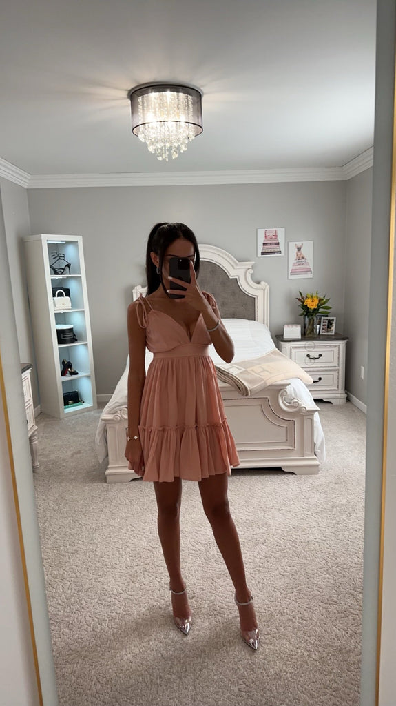 HALTER BABYDOLL TIERED MINI DRESS HALTER BABYDOLL TIERED MINI DRESS