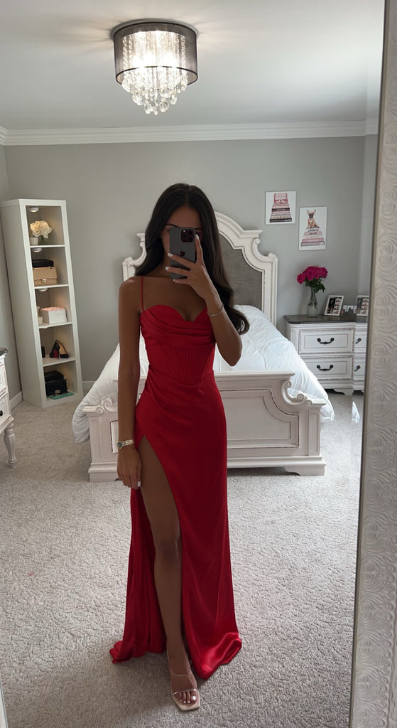 RED CORSET GOWN SHOP DDMINE RED CORSET GOWN SHOP DDMINE