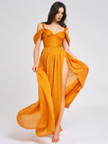 ROBE LONGUE DRAPÉE À FENTE HAUTE EN MAILLE SUPERPOSÉE JELANI 