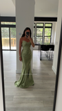 STRAPLESS ELEGANT GOWN