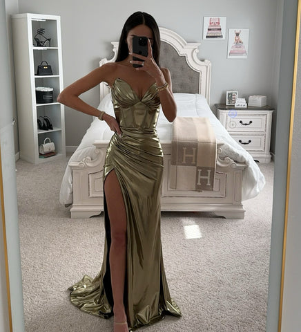 STRAPLESS SHINY FITTED DRESS