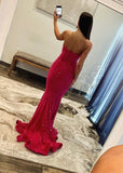 ROBE BUSTIÈRE À PAILLETTES EN COEUR