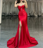 SATIN STRAPLESS FITTED GOWN