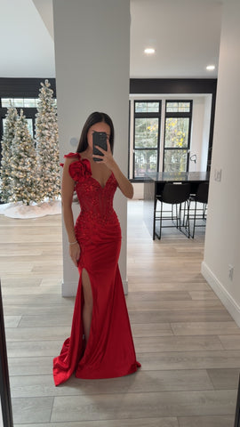 FLORAL STRAP DETAIL GOWN