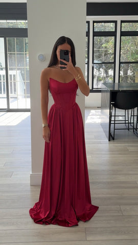 STRAPLESS SATIN A LINE GOWN