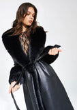 MANTEAU EN CUIR VÉGAN NOIR AVEC BORDURE EN FAUSSE FOURRURE ZAIDA 