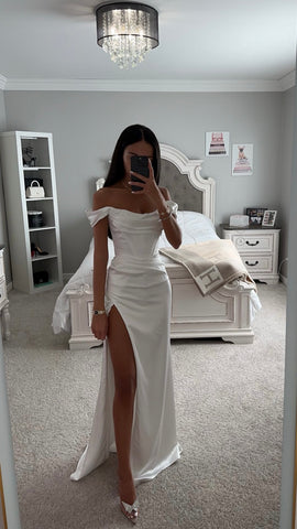 BURGUNDY OFF SHOULDER MAXI DRESS
