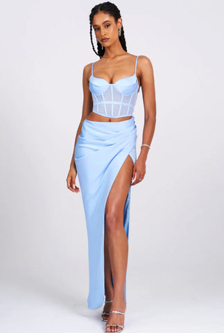 ROBE LONGUE EN SATIN À DÉCOUPES AVEC CORSET ALLISON