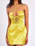 ABITO CORTO IN RASO ORO ROSETTE CON SCOLLO A V