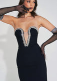 ROBE LONGUE ORNÉE DE CRISTAUX NOIRS