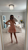 MINI-ROBE BABYDOLL À ÉTIERS À LISSES