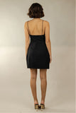 ROBE MINI À BRETELLES FINES ET À FRANGES EN STRASS