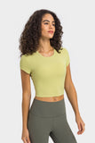 T-SHIRT SPORTIVA A MANICA CORTA CON SCOLLO ROTONDO