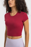 T-SHIRT SPORTIVA A MANICA CORTA CON SCOLLO ROTONDO