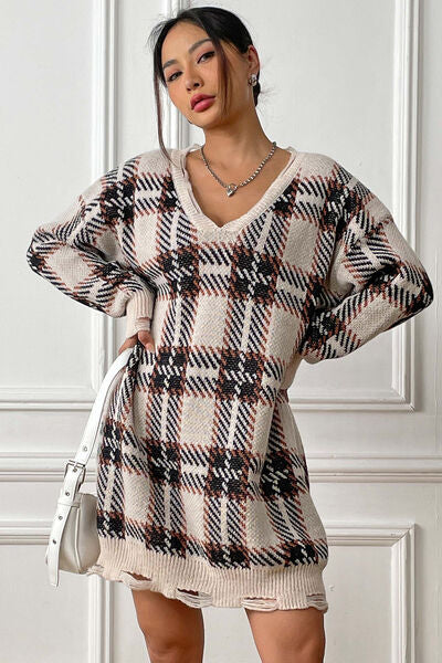 Wholesale MOQ6 Distressed Plaid V-Neck Long Sleeve Sweater Dress