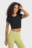 T-SHIRT SPORTIVA A MANICA CORTA CON SCOLLO ROTONDO