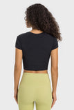 T-SHIRT SPORTIVA A MANICA CORTA CON SCOLLO ROTONDO