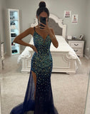 ROBE AJUSTÉE EN TULLE SUPERPOSÉ EMBELLIE