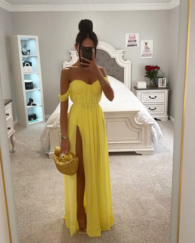 ABITO LUNGO GIALLO