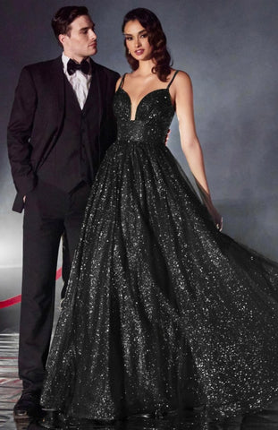 ROBE DE BAL À PAILLETTES