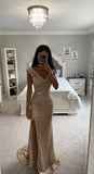 ROBE À PAILLETTES DORÉES