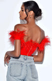 HAUT DE CORSET À BORDURE DE PLUMES ROUGES