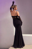 ABITO CON TAGLI E DETTAGLIO IN STRASS ROSSO